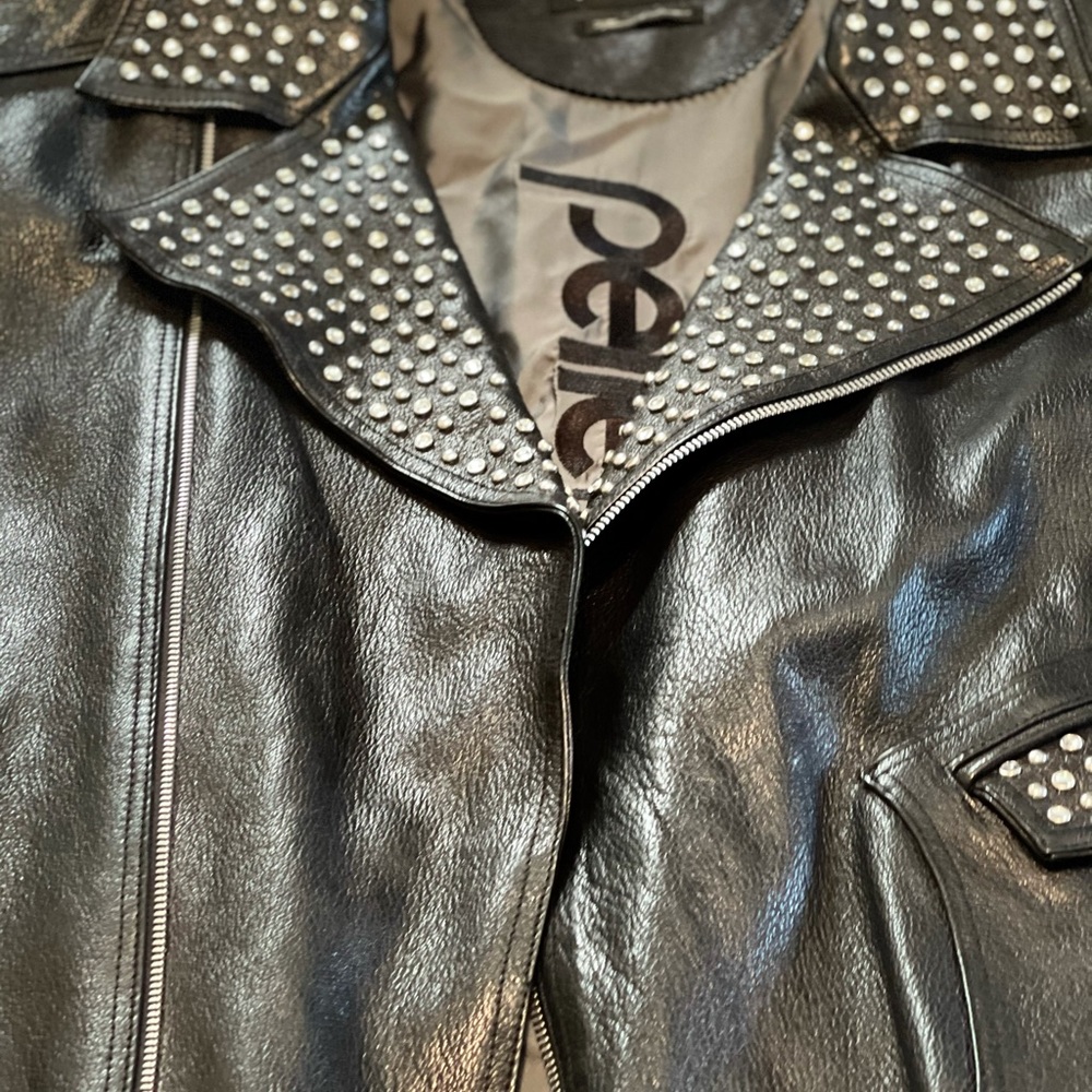 Authentic Pelle Pelle leather